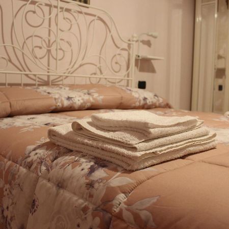 B&B Marilyn ราเวนนา ภายนอก รูปภาพ