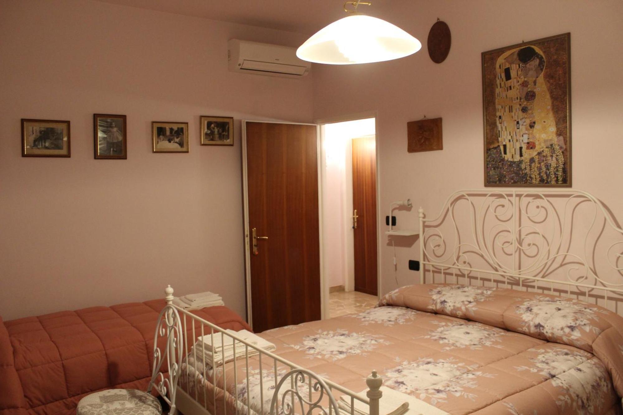 B&B Marilyn ราเวนนา ภายนอก รูปภาพ